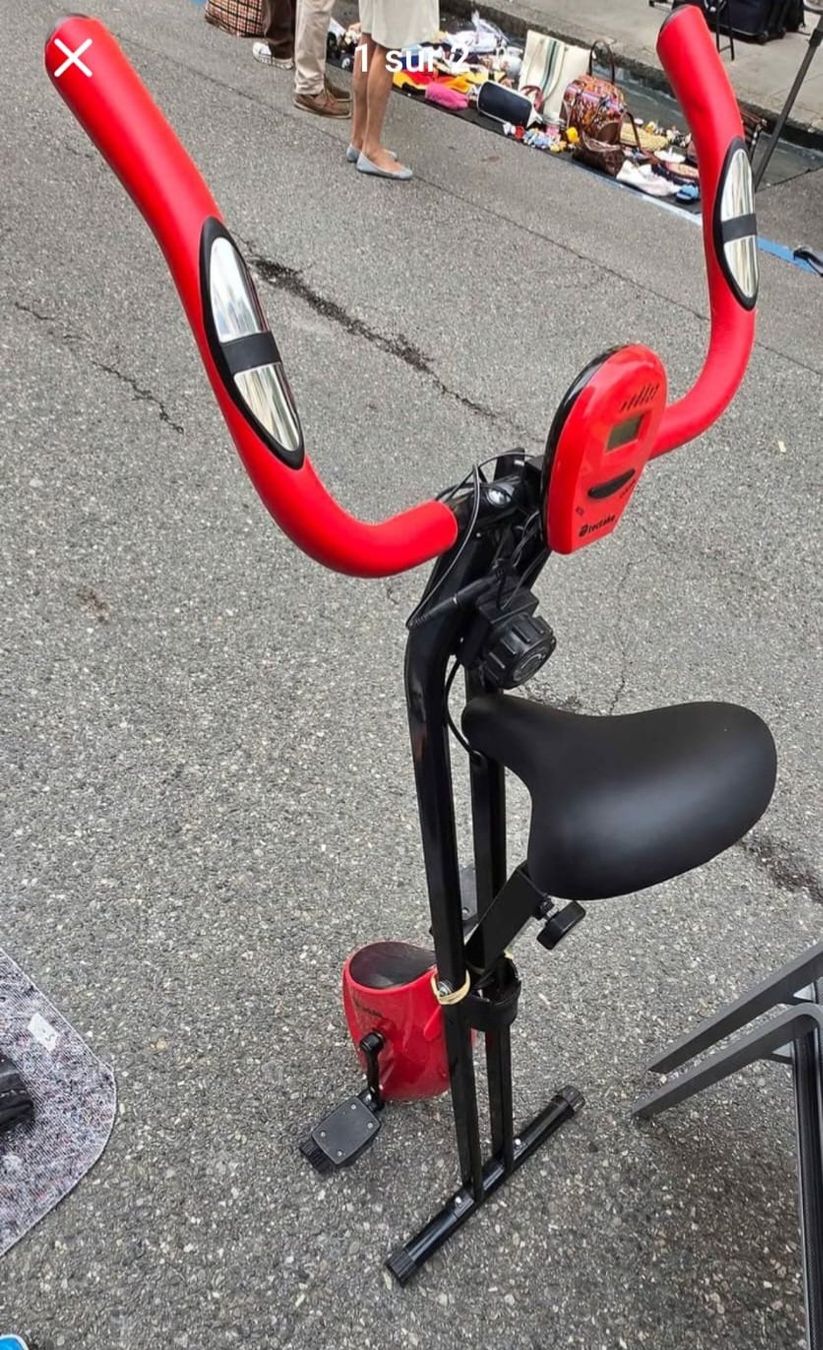 TecTake Hometrainer: Vélo Tectake hometrainer – Usato da Onex venduto da 0phee_lit