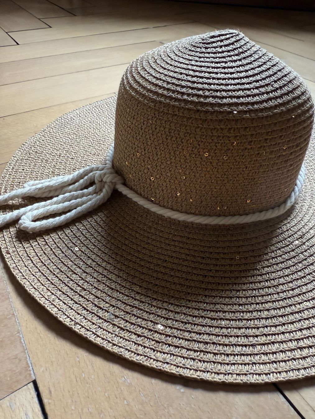Chapeaux, bonnets & casquettes: Flechthut beige – D'occasion à Zürich par Diazaio 1