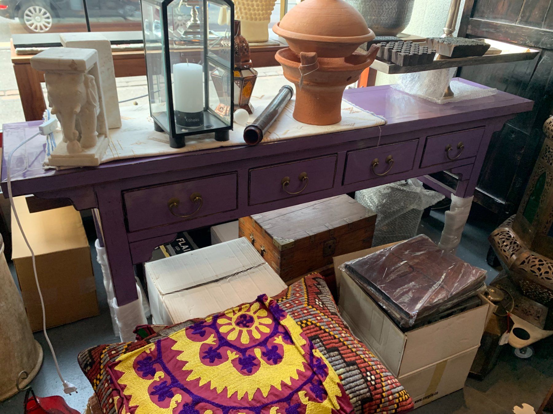 Cassettiere: China Sideboard lila | LIQUIDATIONSVERKAUF – Nuovo (secondo la descrizione) da Zürich venduto da Hnikbay