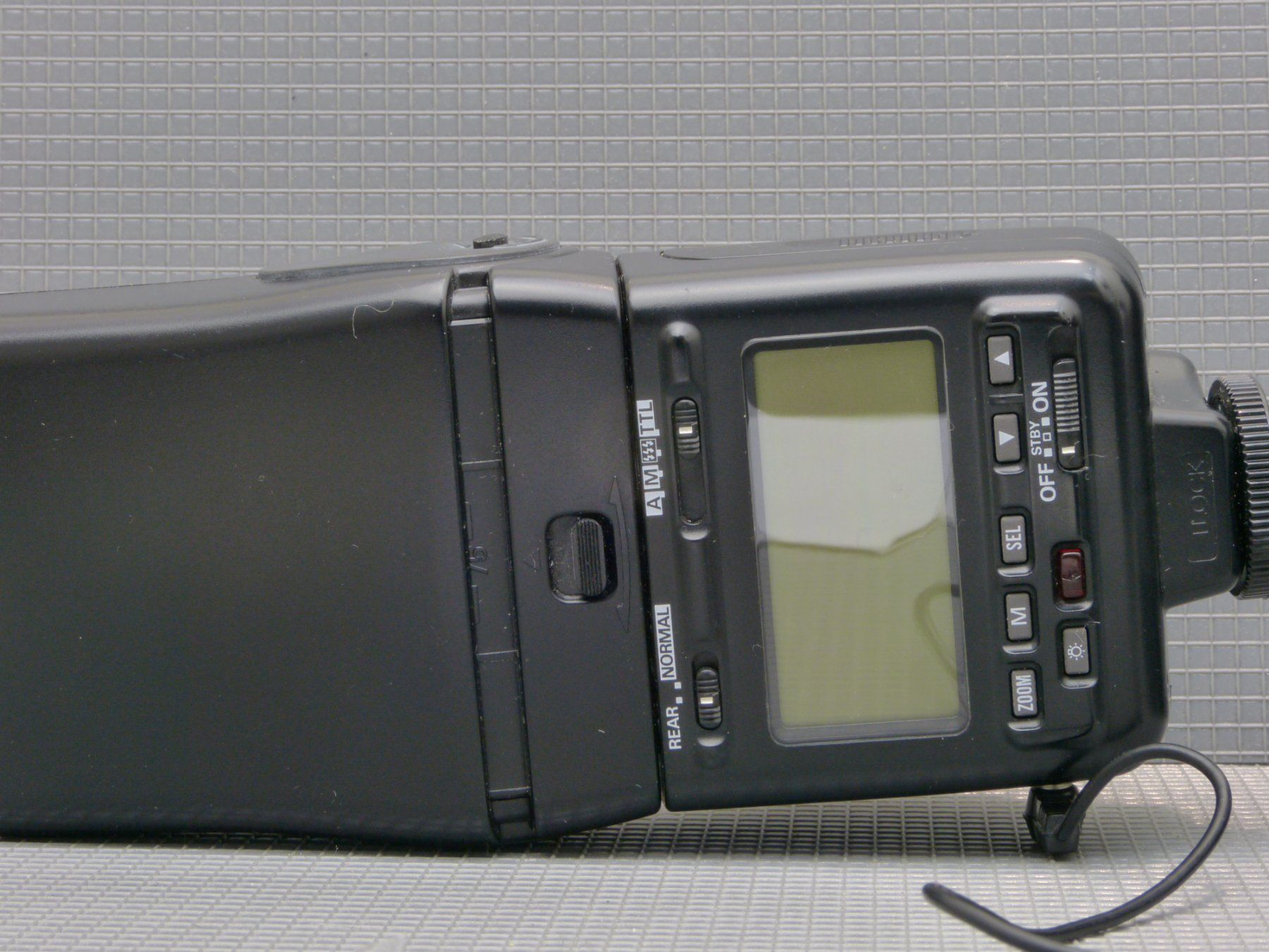 Nikon Kamera: Nikon D-90 Digitale Spiegelreflexkamera+ 2 Objektive + Blitz – Gebraucht aus Rheineck von mur.man 9