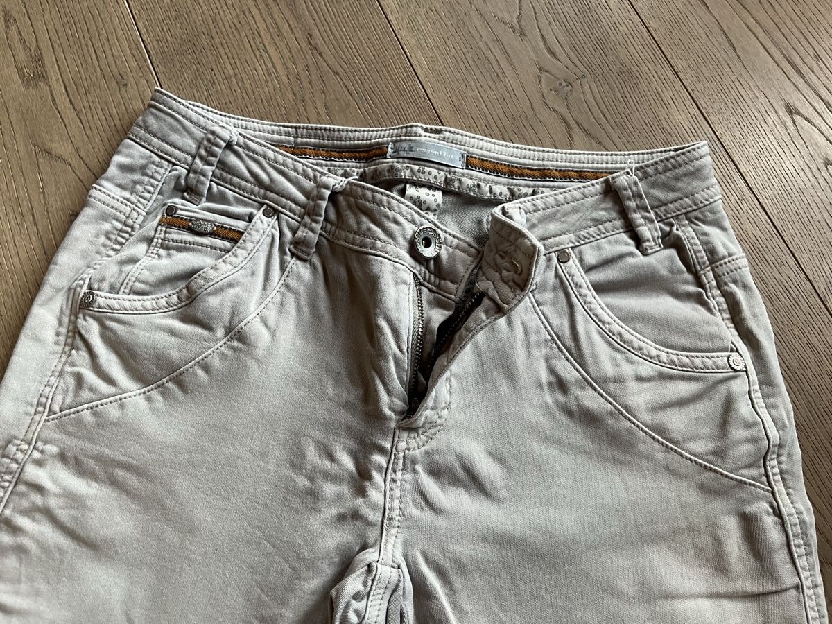 Nile Pantaloni: Nile Damenhose Gr. S bege  – Usato da Lenk im Simmental venduto da Miguelle 3