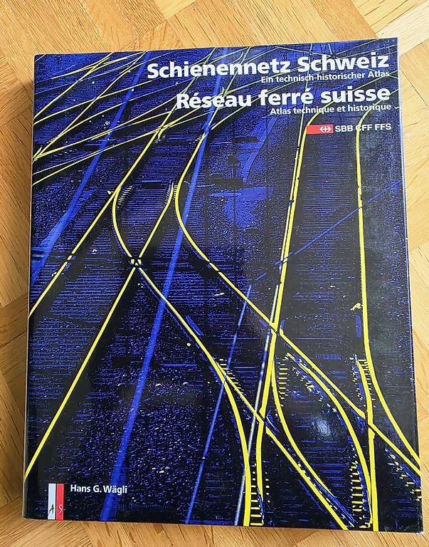 Libri: SCHIENENNETZ SCHWEIZ / BAHNPROFIL SCWEIZ CH+ – Usato da Visp venduto da Glaci2212 2
