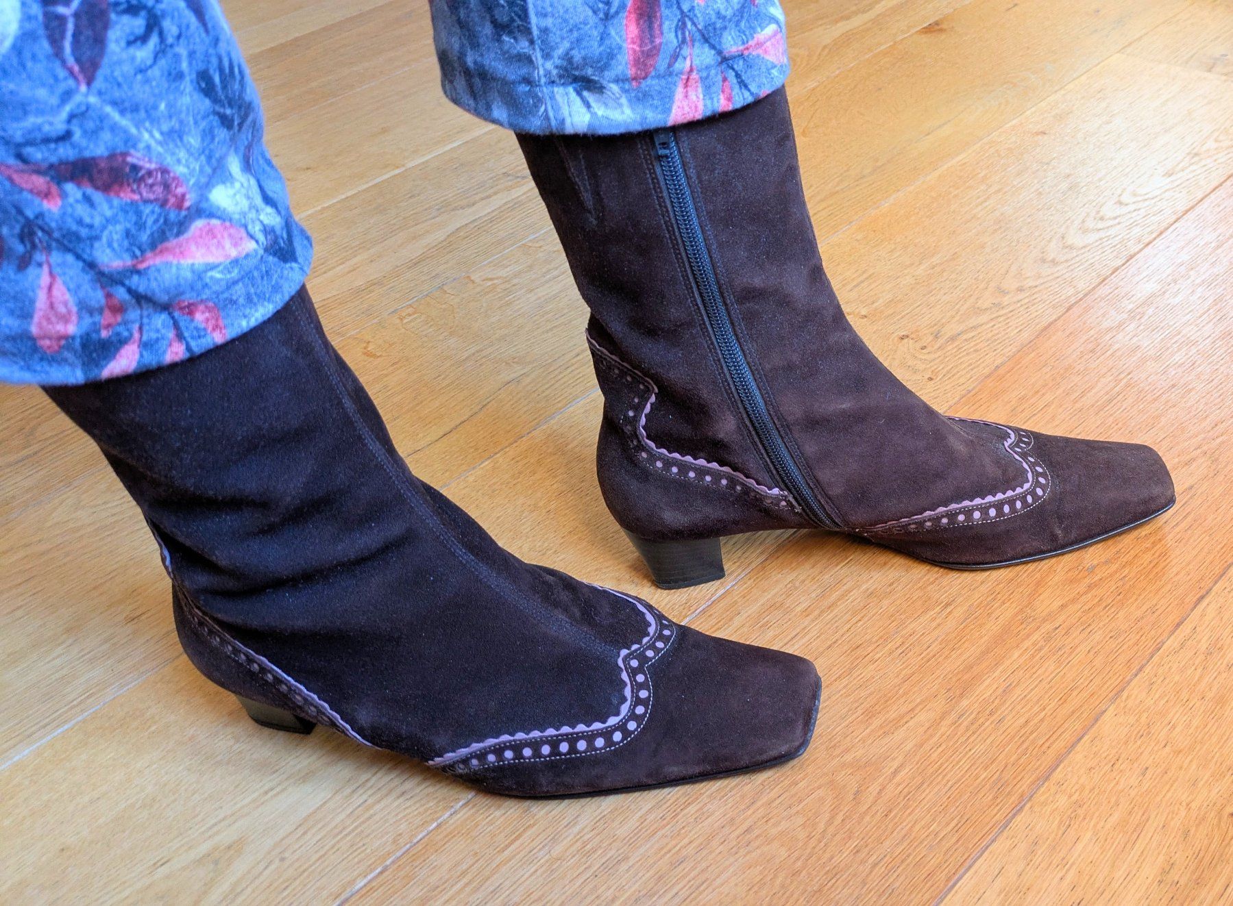 Scarpe da donna: Damenstiefel – Usato da Frutigen venduto da Pixele10 1