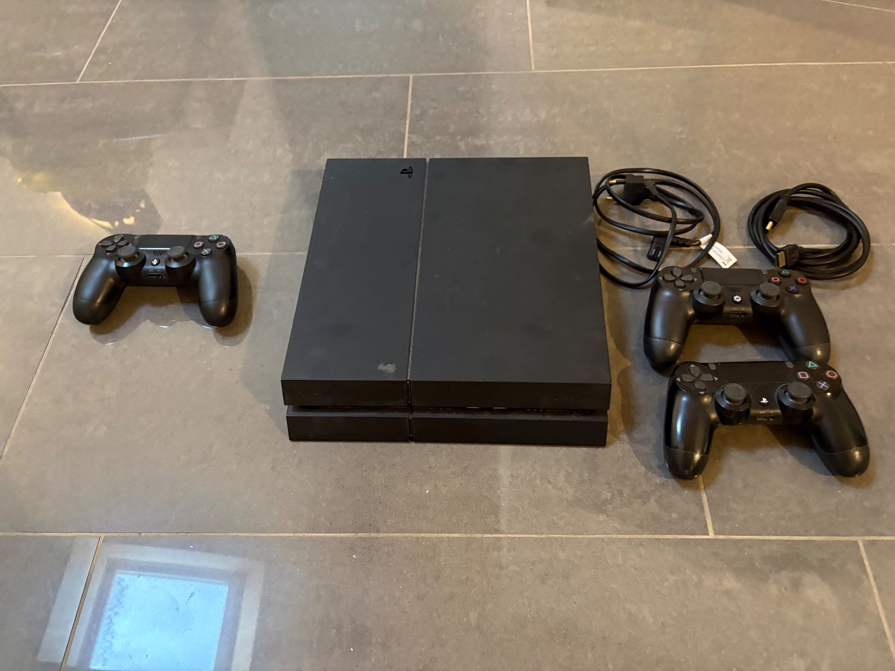 Sony Consoles: Ps 4 – D'occasion à Quarten par ueg_ymr5 1