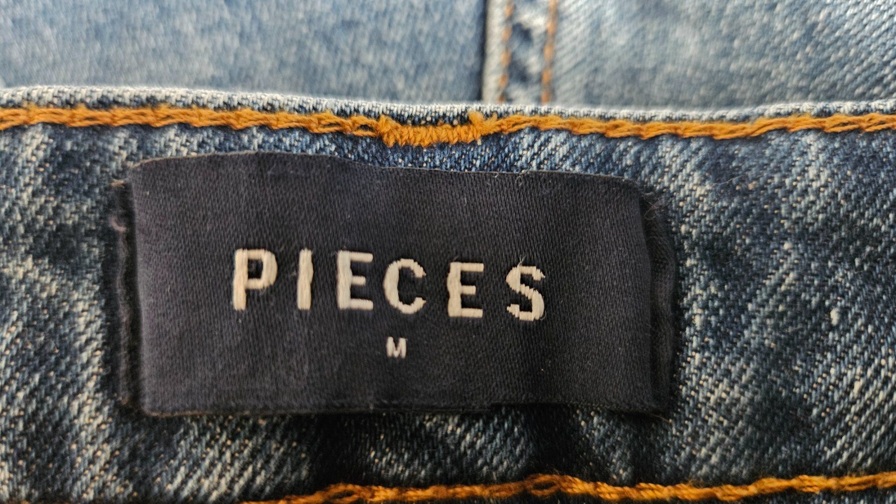 Pieces Jeans: Jeans-Shorts – Gebraucht aus Münchenbuchsee von Yothu 2