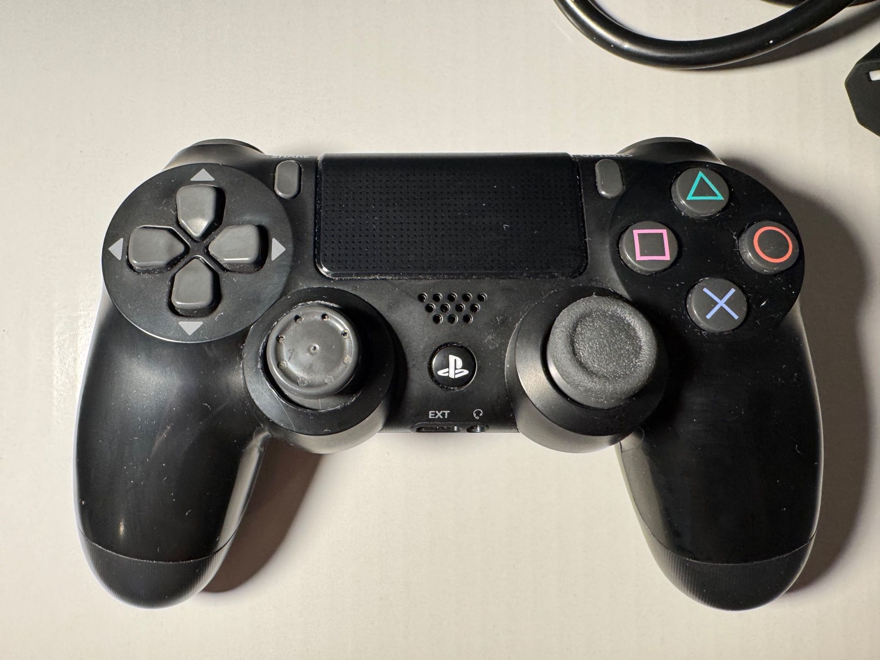 Sony Console: Playstation 4 Pro mit OVP – Usato da Bettlach venduto da awi_7jcb 7