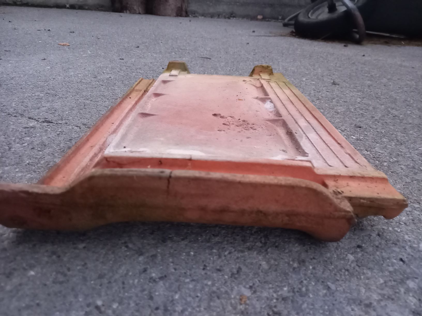Steine & Dachziegeln: Posten alte gebrauchte Dachziegel  – Gebraucht aus Galgenen von Allerlei8854 8