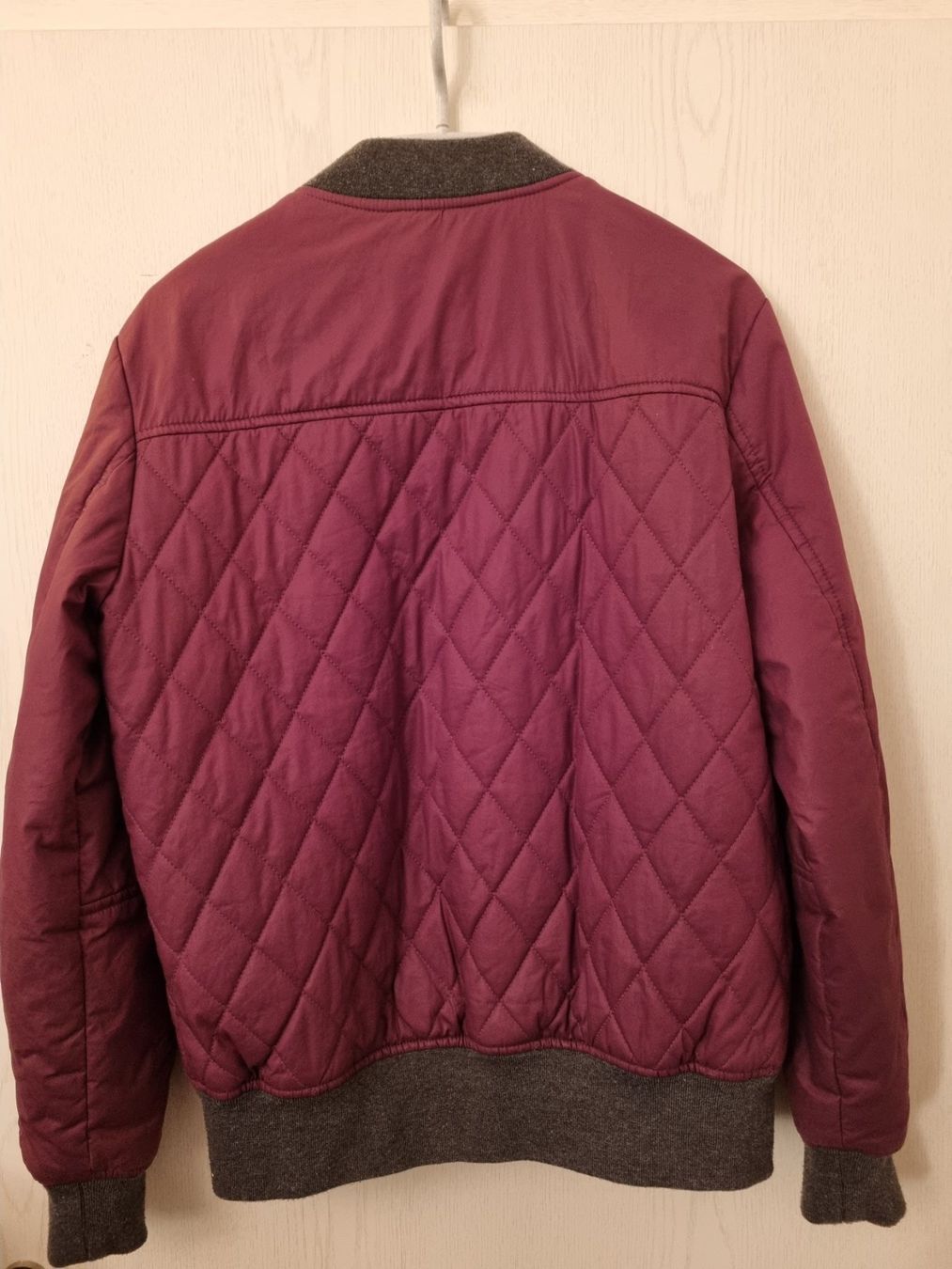 Burton Giacche: Burton BomberJacke S – Usato da Münchenbuchsee venduto da Ludo_Braenz 1