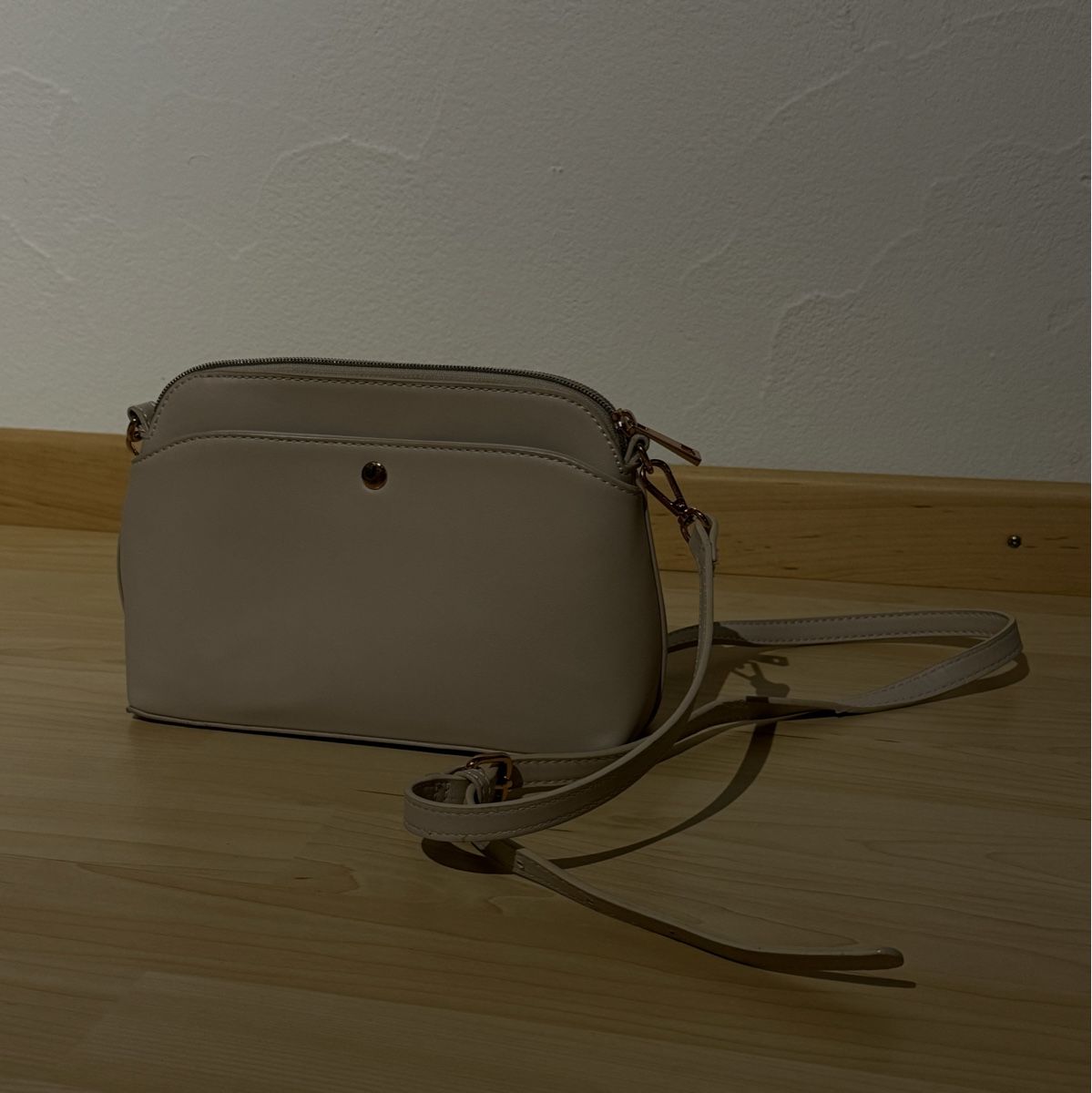 C&A Borse da donna: Umhängetasche von Clockhouse – Nuovo (secondo la descrizione) da Tuggen venduto da jess_gls06