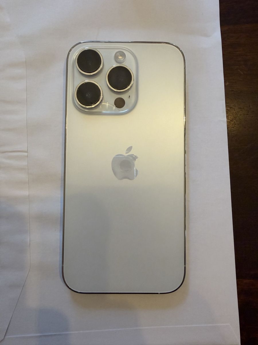 Apple Telefoni cellulari / Smartphones: Iphone 14 pro, 1 TB Silber – Usato da Steffisburg venduto da Fatos19 1