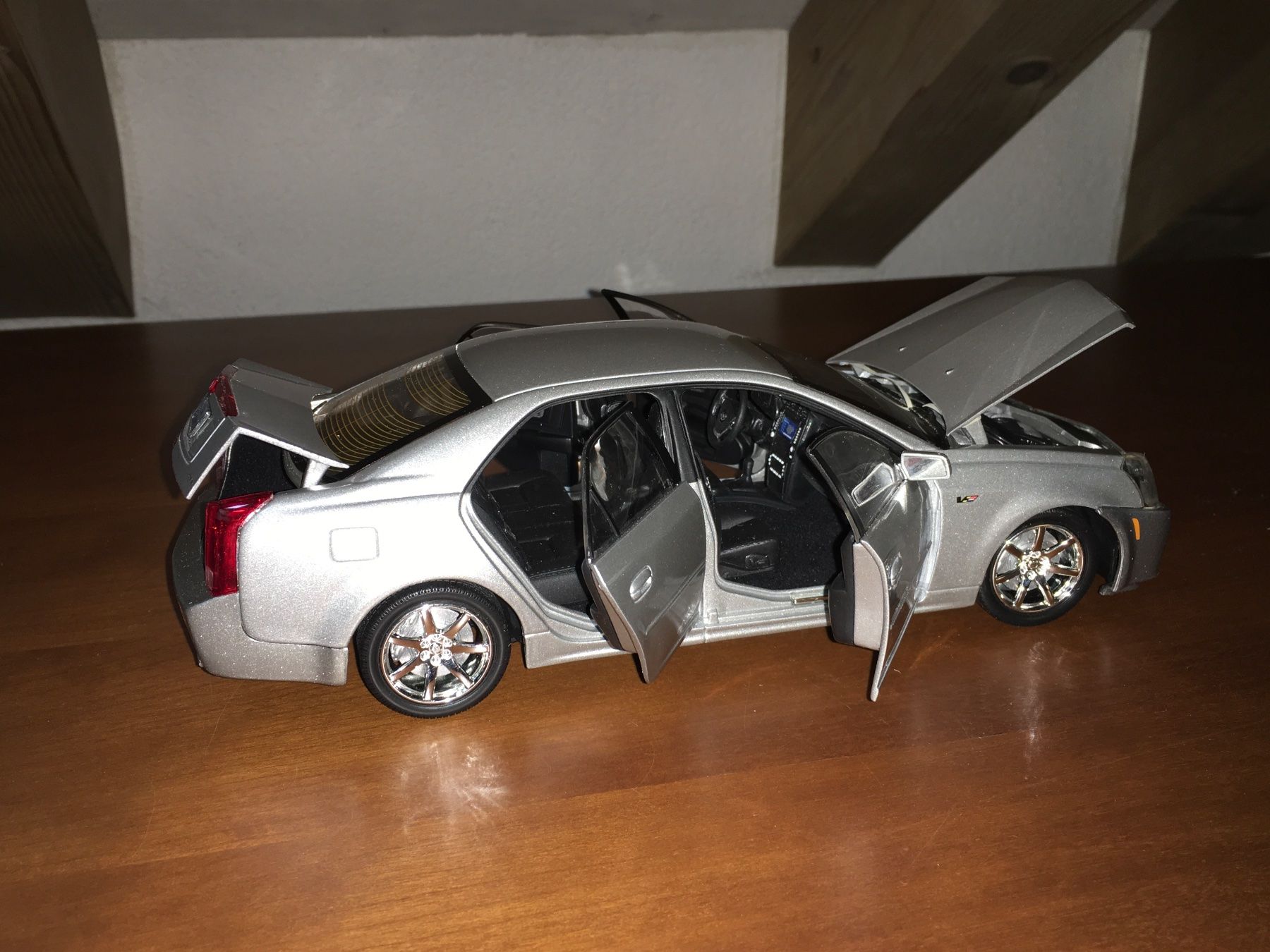 Cadillac Modellini d'auto: Cadillac CTS-V 1/18 seltenes Modell!! – Usato da Wohlen AG venduto da PrivatSammlung 2