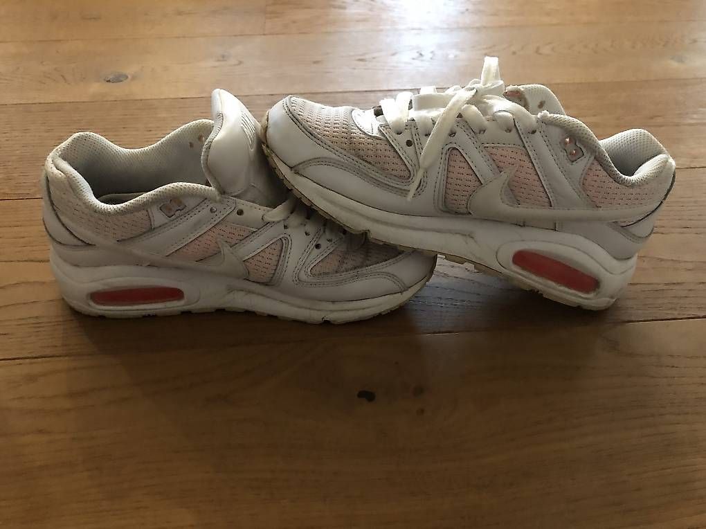 Nike Scarpe da donna: Nike Air Max Command Gr. 38,5 – Usato da Effretikon venduto da mausi212