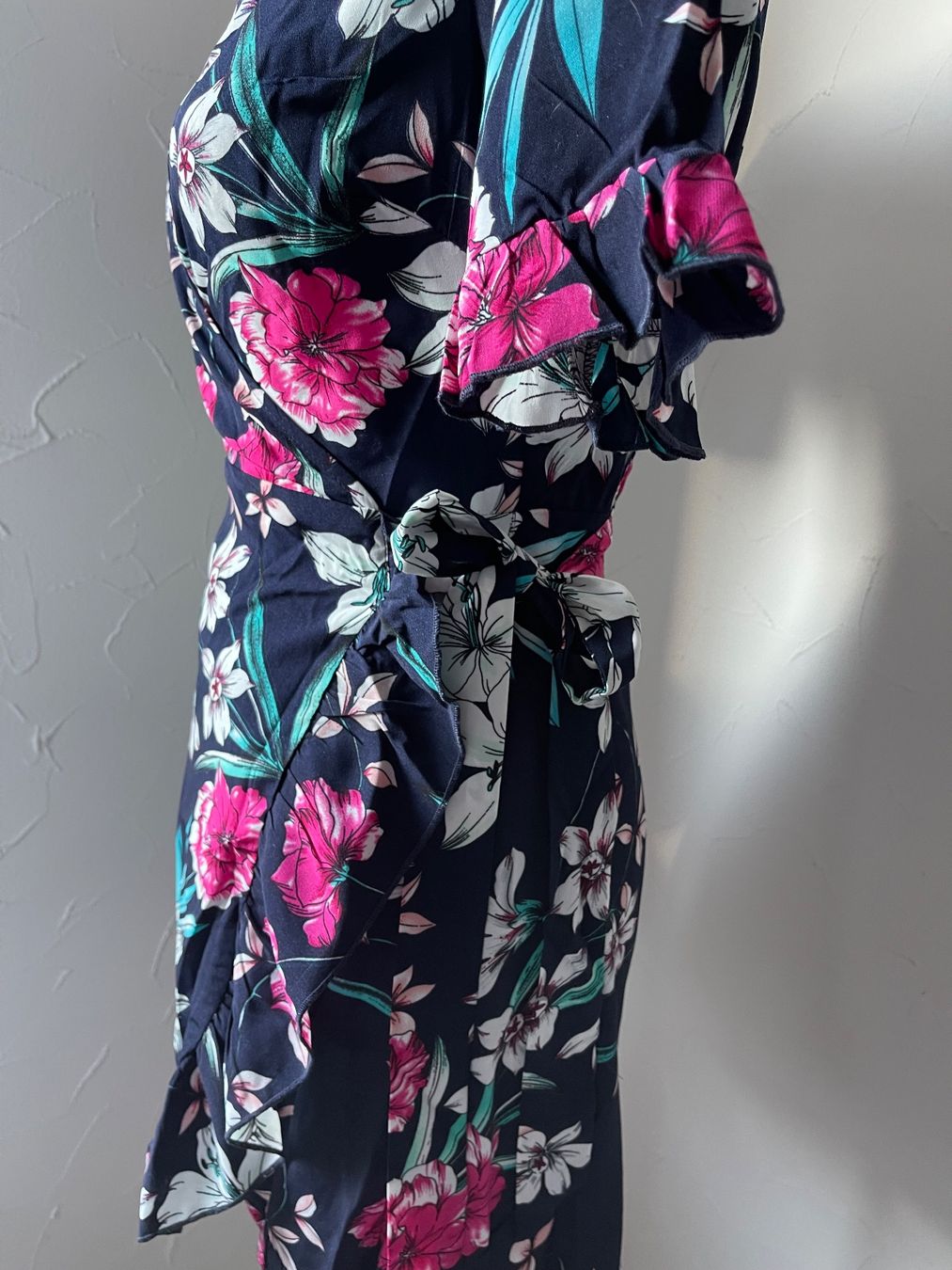 Shein Kleider: Florales Wickelkleid XS – Neu (gemäss Beschreibung) aus Dietikon von Nieselchen 2