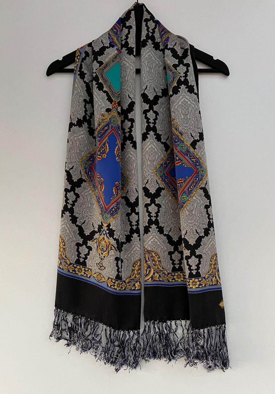 Versace Foulard & Sciarpe: Atelier Versace Seide Schal – Usato da Unterägeri venduto da Jutka_04 9