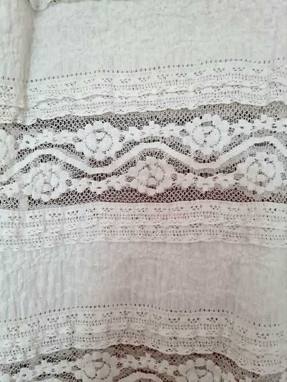 Top: Haut dentelle taille S – Usato da Thônex venduto da AneleManele 1