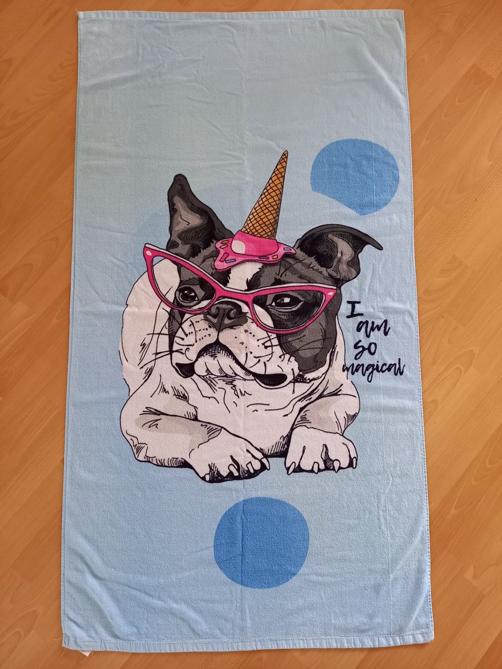 Teli da bagno: Badetuch / Strandtuch mit Hunde-Motiv – Usato da Obernau venduto da Corolli