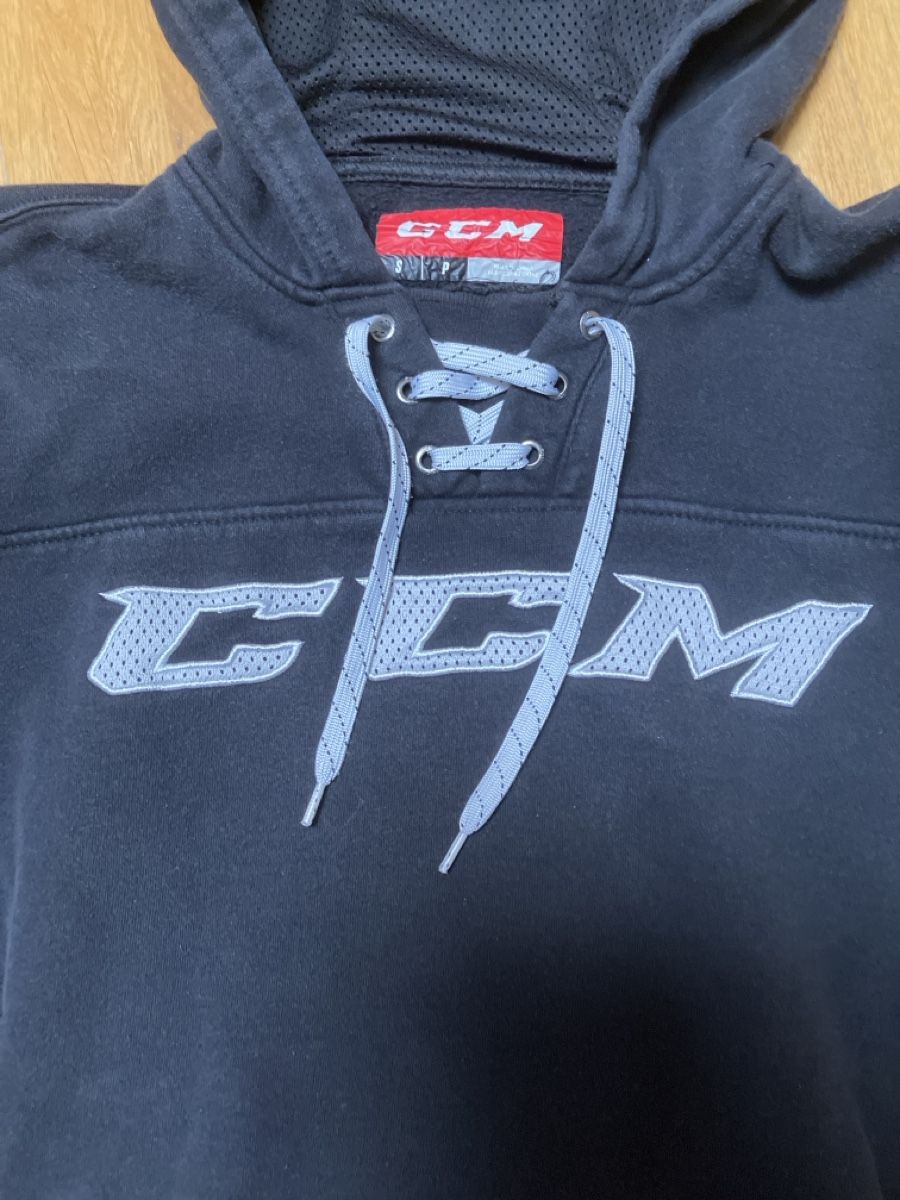 Ccm Pullover & Sweatshirts: ccm Hoodie  – Gebraucht aus Steffisburg von muggenstutz31 2