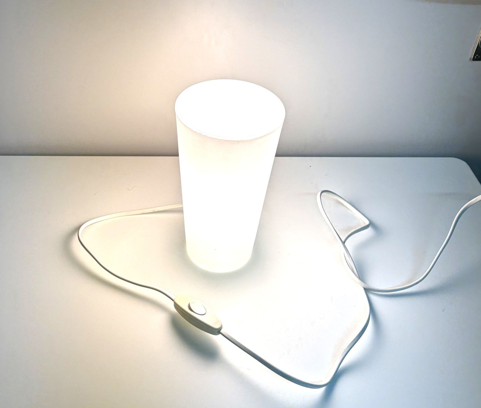 Lampade: Tischlampe weiss neu – Nuovo (secondo la descrizione) da Glattbrugg venduto da Ariel012 2