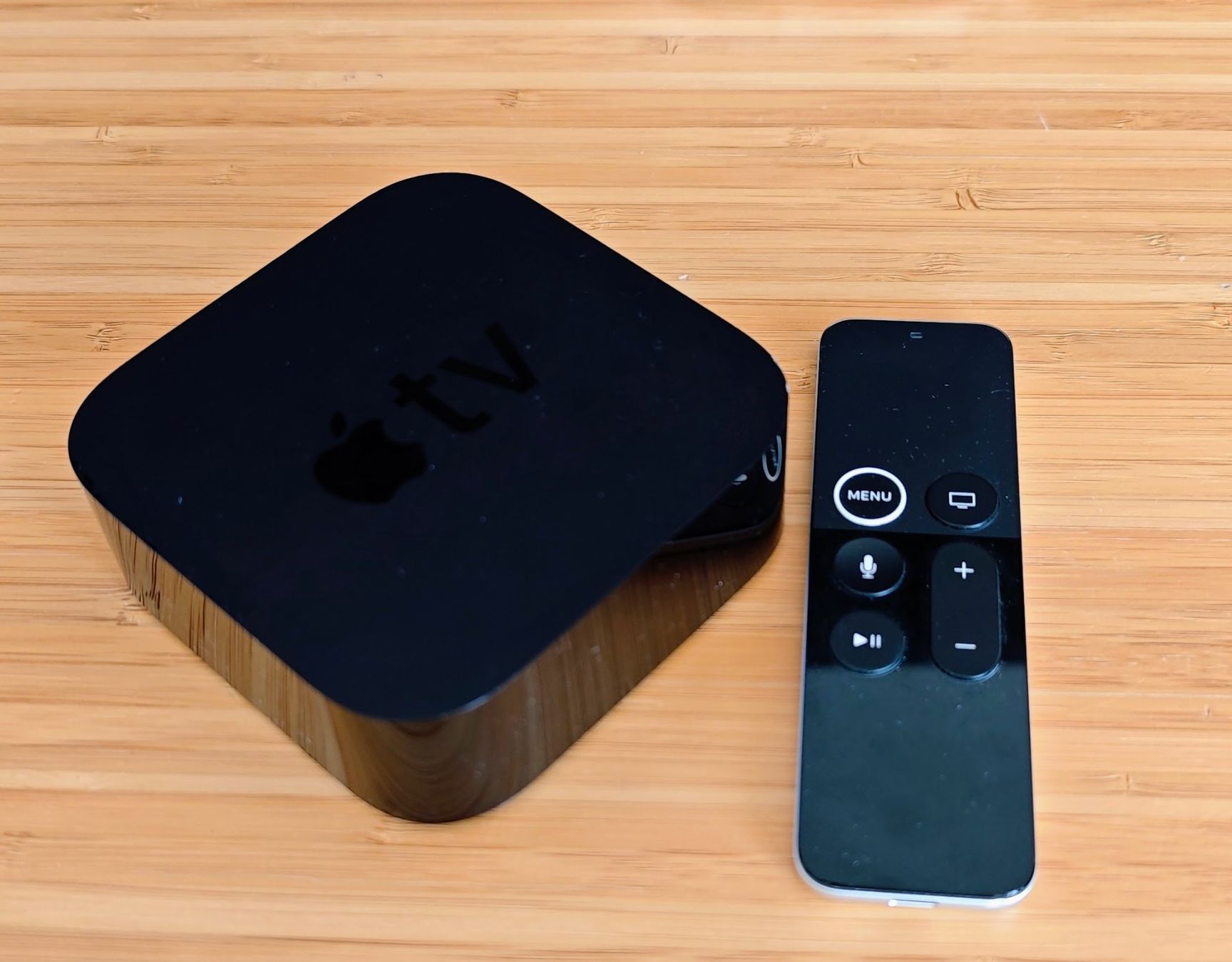 Apple Lettore multimediale & Streamer: Apple TV • 4K 2017 (1st generation) – Nuovo (secondo la descrizione) da Zürich venduto da nickthebaldons