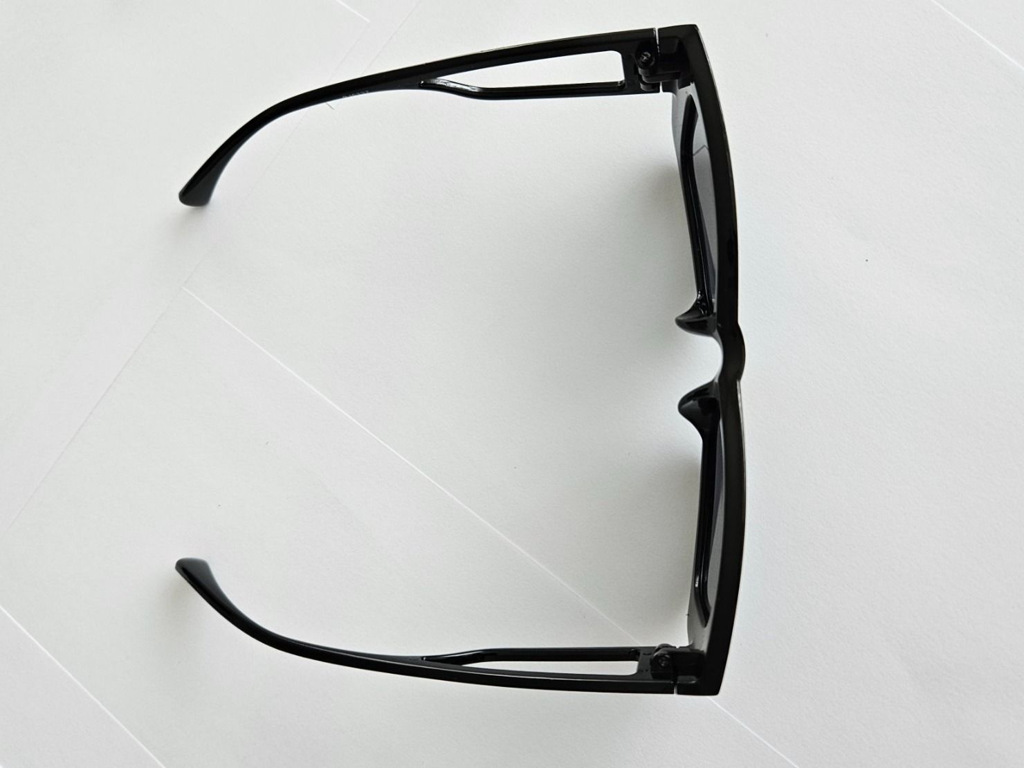 Brillen & Gläser: Elegante Damen Sonnenbrille – Neu und originalverpackt aus Kreuzlingen von RahMal 4