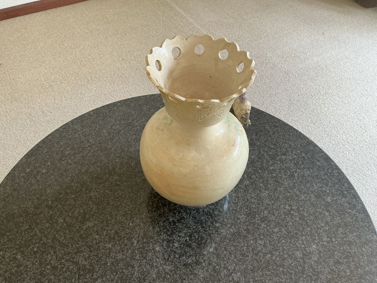 Vase & Récipients: Antike Vase mit Vogelfiguren – D'occasion à Oberwil BL par 400_p2wn 2