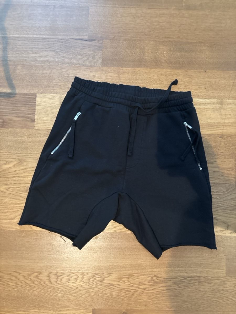 Pantaloni: Thom Krom shorts – Nuovo (secondo la descrizione) da Zürich venduto da AndreaSpaziale