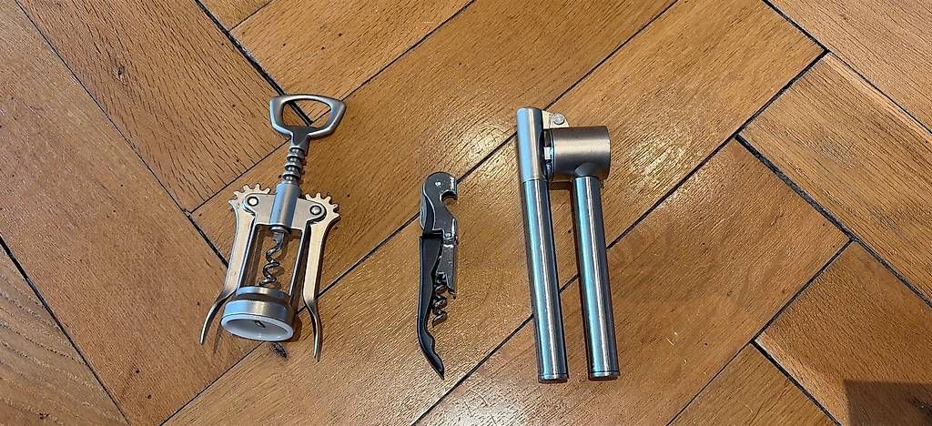 Apribottiglie & Tappi per chiusura: Knoblauchpresse & Korkenzieher – Usato da Basel venduto da cla_f5hs