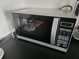 Sharp Mikrowelle R642INW Schwarz/Silber