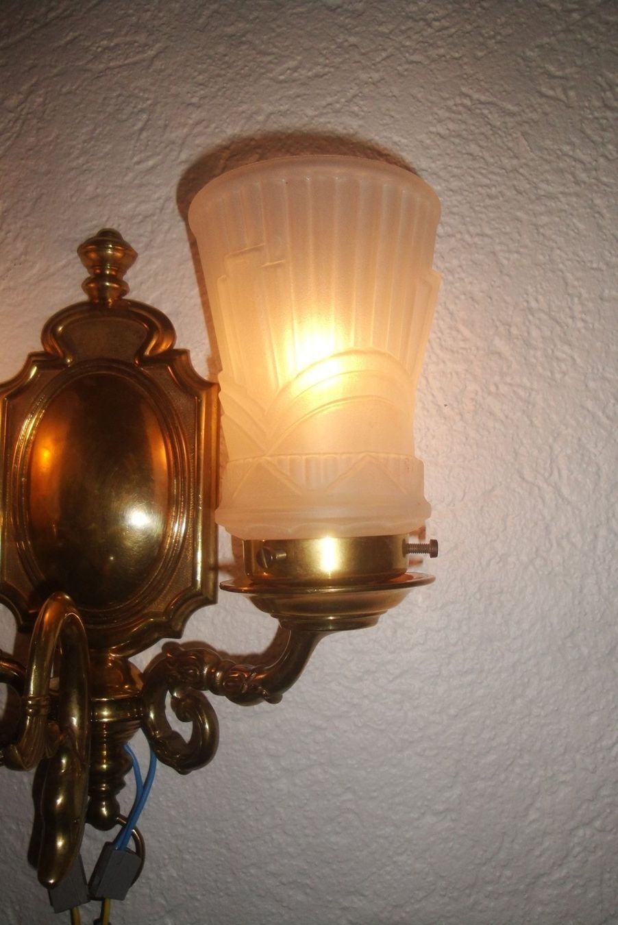 Lampade: Tischleuchte aus Messing und Glas – Usato da Zürich venduto da Paykan 9
