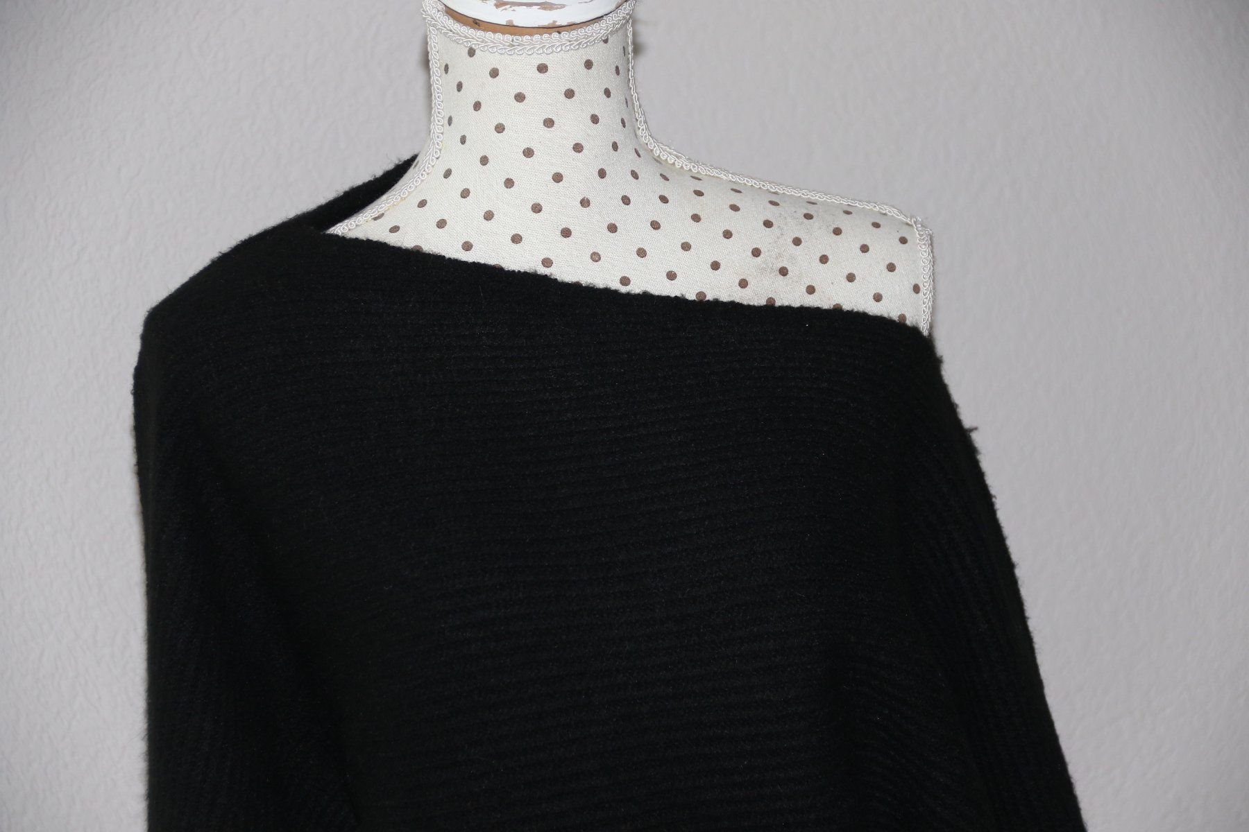 Guess Maglioni & Felpe: Sehr cooler Pullover von GUESS Gr.L-M – Usato da Oberwil-Lieli venduto da Svetlana28 5