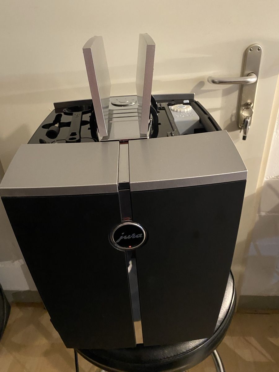 Jura Macchine per caffè & Macchine per espresso: Jura J5 ab Service – Usato da sulgen venduto da 270963 3