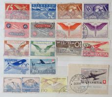 Lot de timbres AÉRIENS des années 1923 à 1949