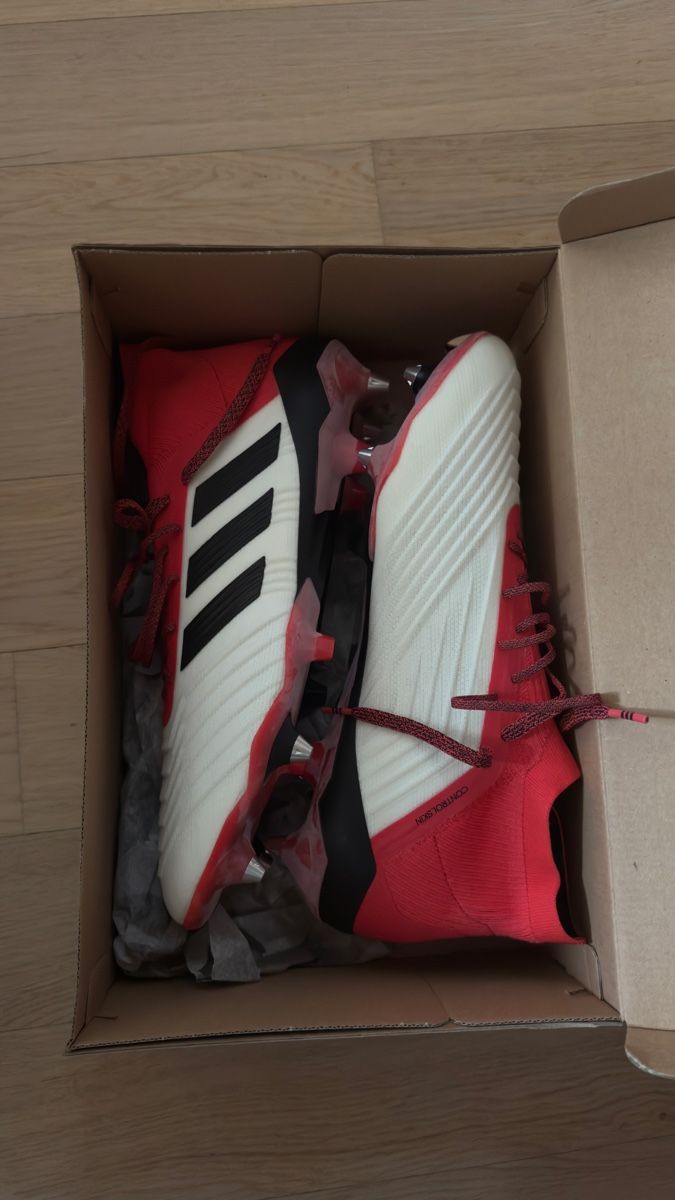 Adidas Scarpe da uomo: Adidas Predator 18.1 SG – Nuovo e nell'imballaggio originale da Hombrechtikon venduto da JOKIASSU 2