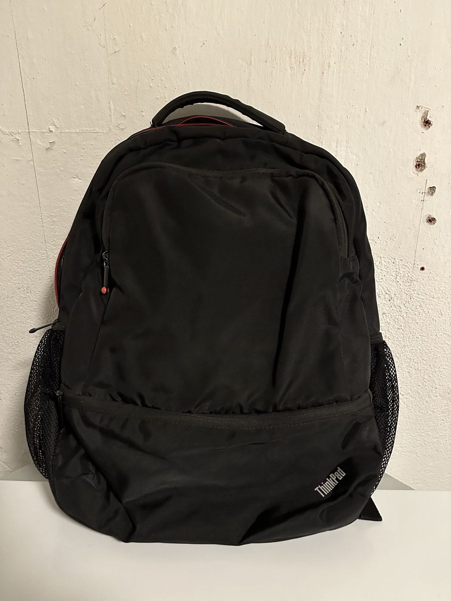 Zaini: Rucksack ThinkPad schwarz – Usato da Zürich venduto da equalizer87