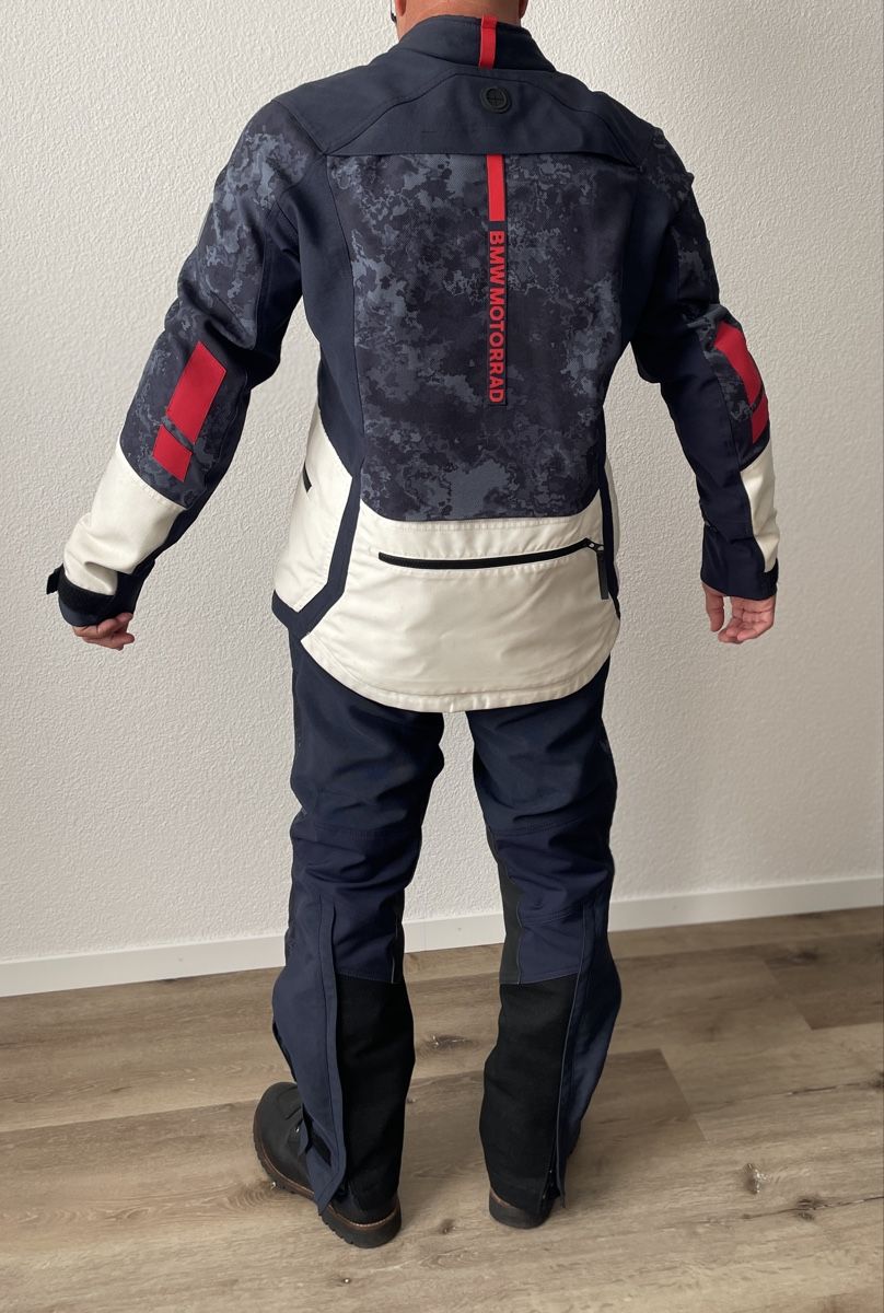 BMW Kleiderpakete: BMW Jacke und Hose – Gebraucht aus Wetzikon ZH von Cedi 1