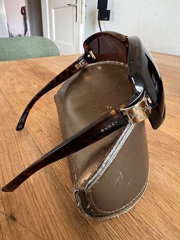 Occhiali & Lenti: Gucci Sonnenbrille  – Usato da Zürich venduto da Vasu05 1