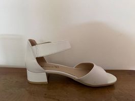 Sandalen neu und ungebraucht, Grösse 38