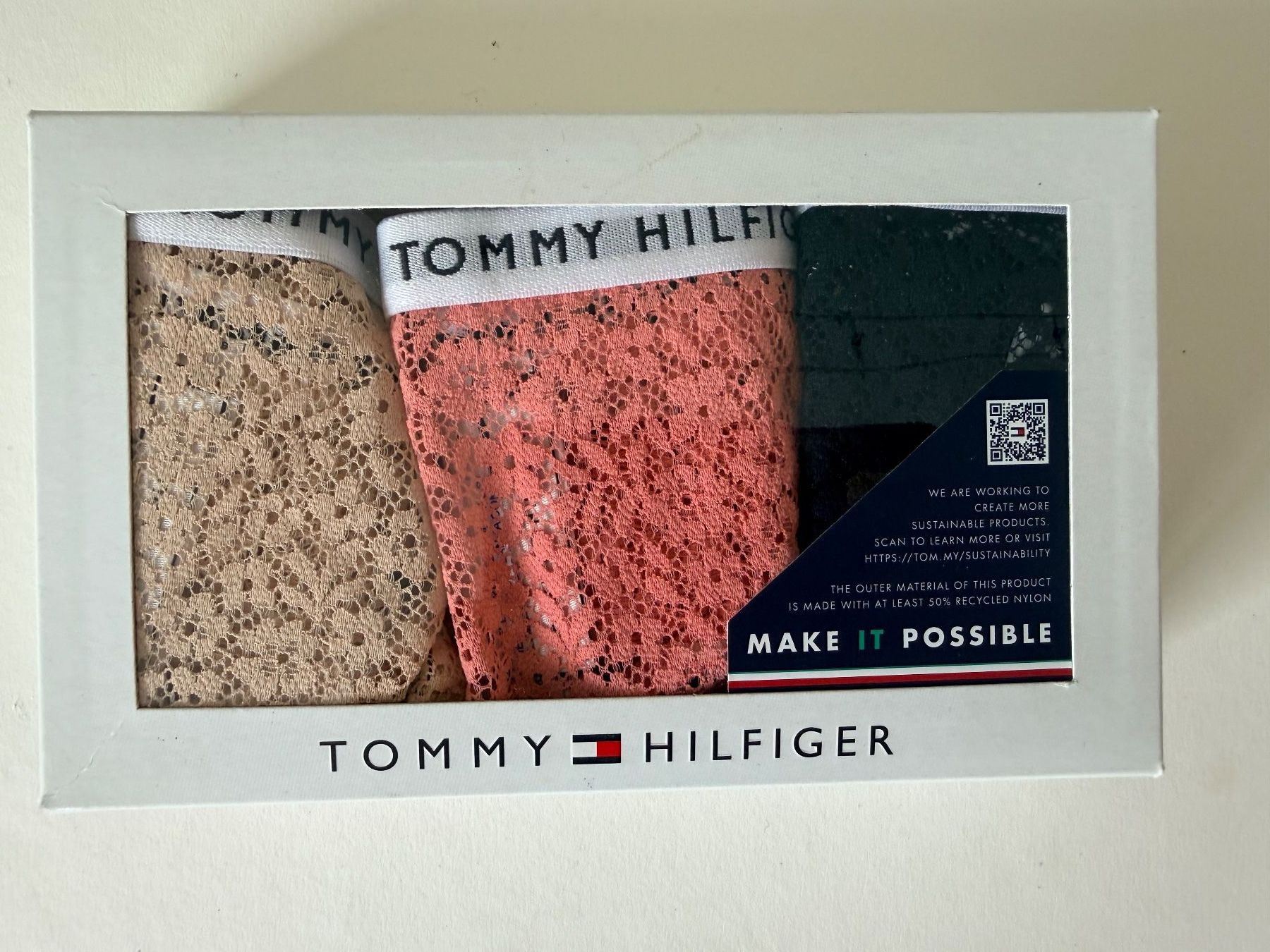 Tommy Hilfiger Altra biancheria intima: TOMMY HILFIGER, Spitzen-String, Grösse S, 3 Stück – Nuovo e nell'imballaggio originale da Rudolfstetten venduto da gst_g7xl