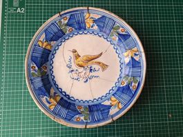 Assiette ancienne en céramique de Manises (XVIII/XIX siécle)