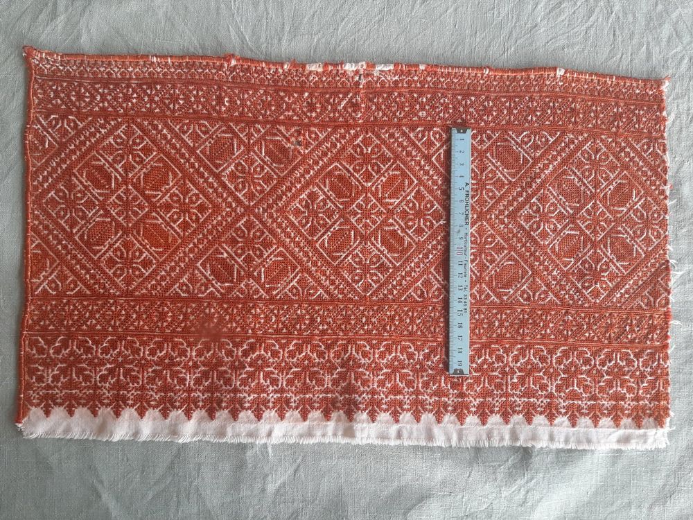 Ancien Tissu Brodé Main, Scène Enfantine Avec Enfant Et Oies, Coton, 180x90cm, Art Déco