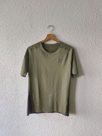 On Running Performance T-Shirt Grösse S - Top Zustand