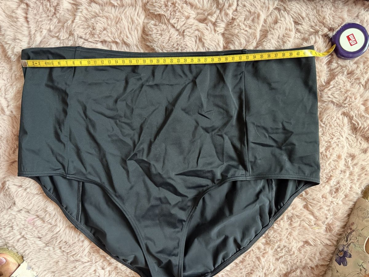 Maillots de bain & Bikinis: Tankini Set Bonprix tropisch Grösse 50 – D'occasion à Mosnang par Dojajolele 1