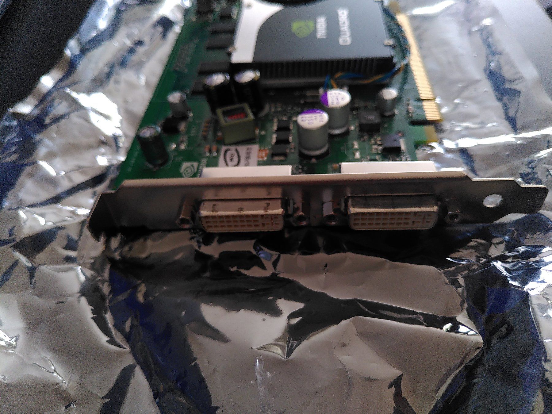 Nvidia Schede grafiche: Nvidia QuadroFX 570 – Nuovo (secondo la descrizione) da Liebefeld venduto da sam_7vm2 2