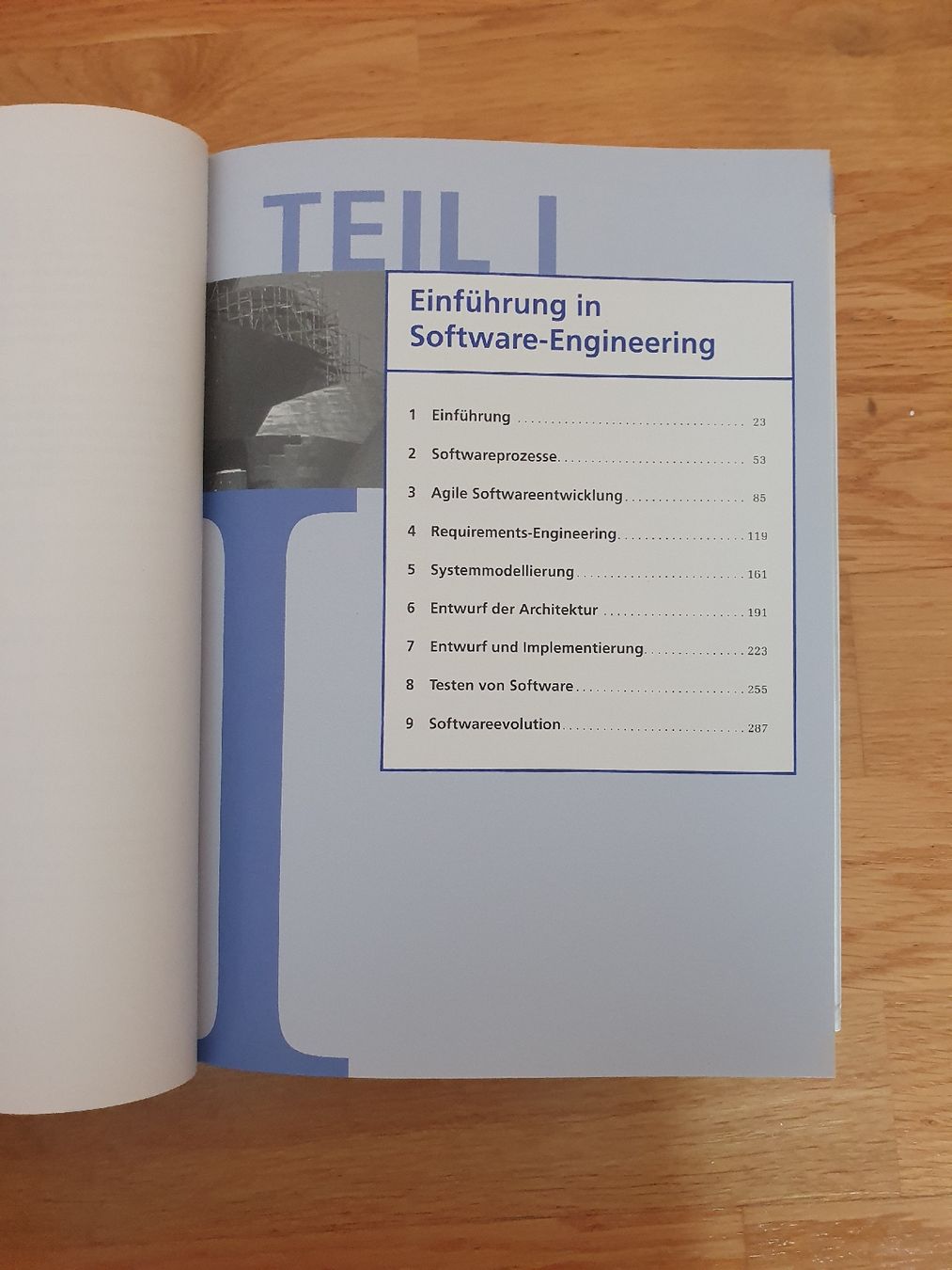 Libri: Software Engineering, 10. Auflage, Ian Sommerville – Usato da Moosseedorf venduto da Sonnenschein.. 4