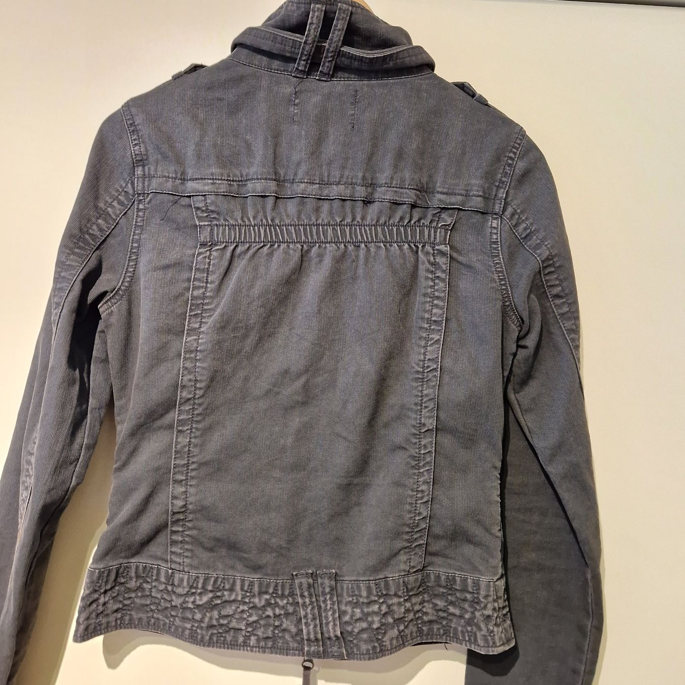 Zara Lots de vêtements: 2 Jacken Bikerstyle, XS – D'occasion à Gränichen par sunchi07 1