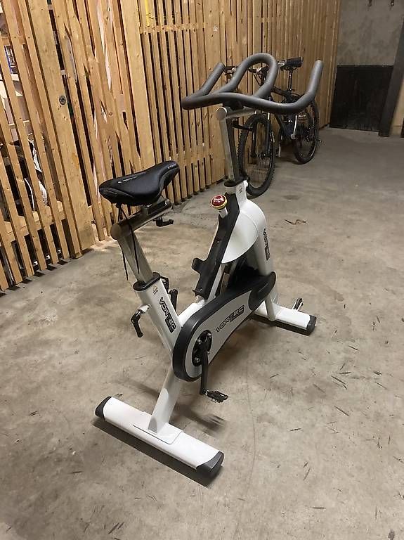 Hometrainer: Spinningbike – Usato da Wettingen venduto da gaiardo 1