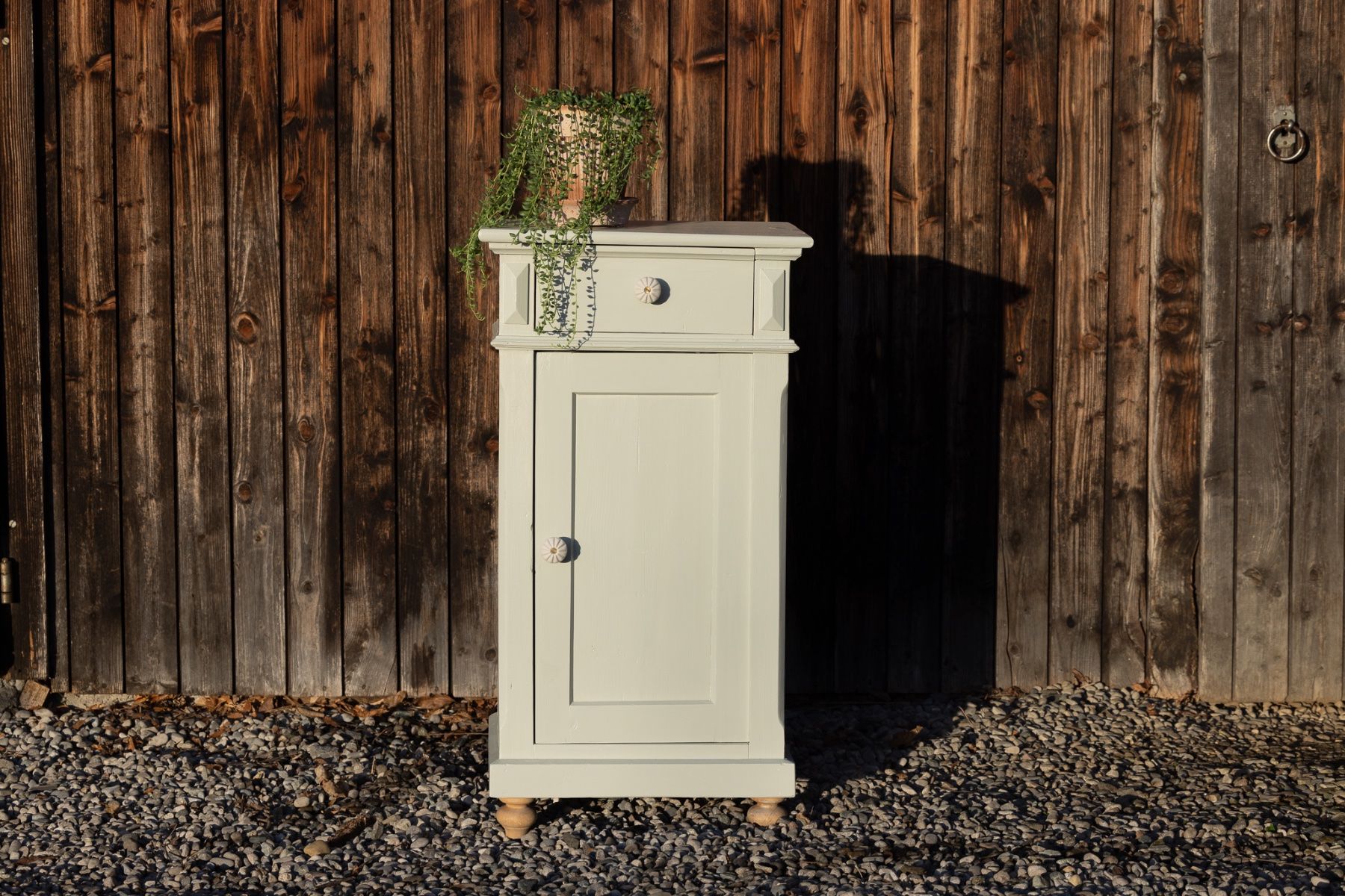 Comodini: Vintage Nachttisch / kleine Kommode – Usato da Oberriet SG venduto da papillon_vintage
