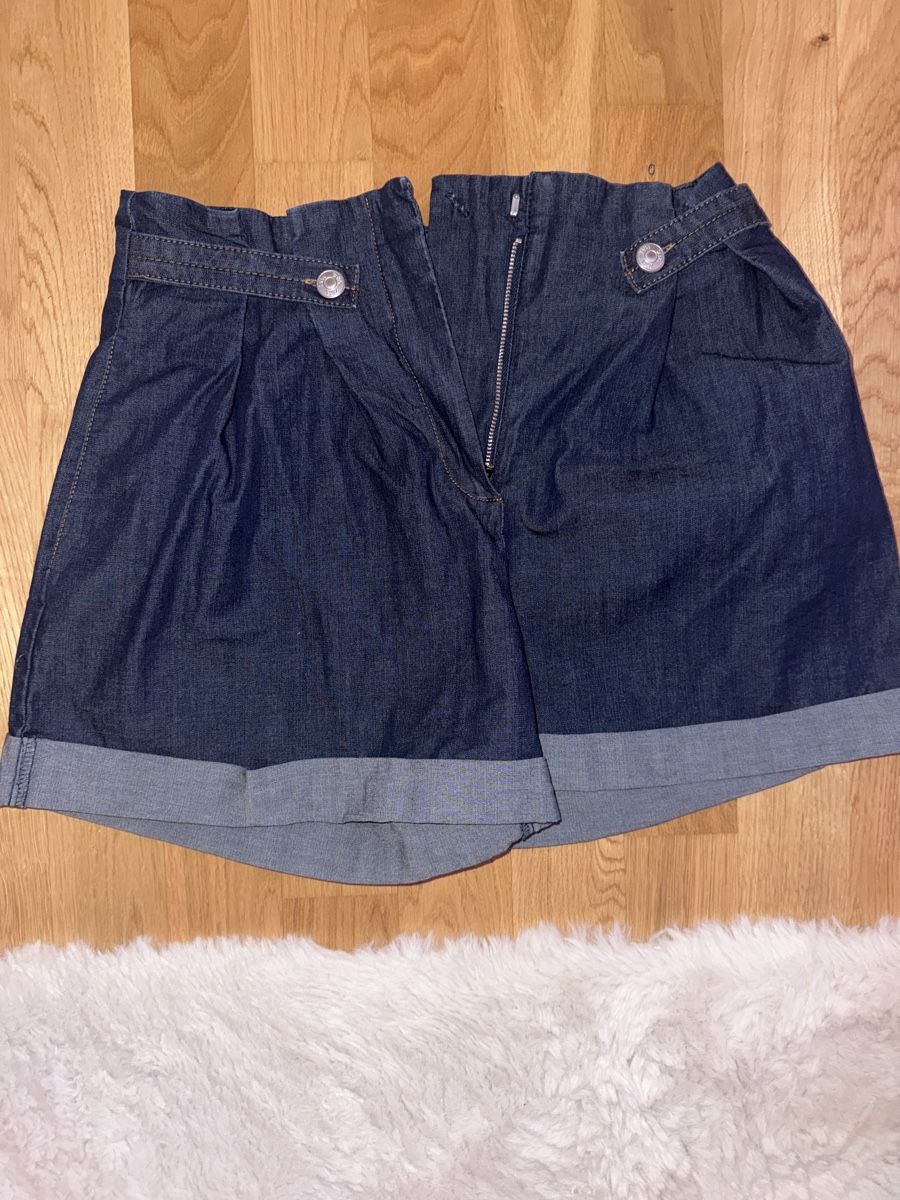 Zara Jeans: Zara Jeans Shorts – Nuovo (secondo la descrizione) da Zürich venduto da Koller.S