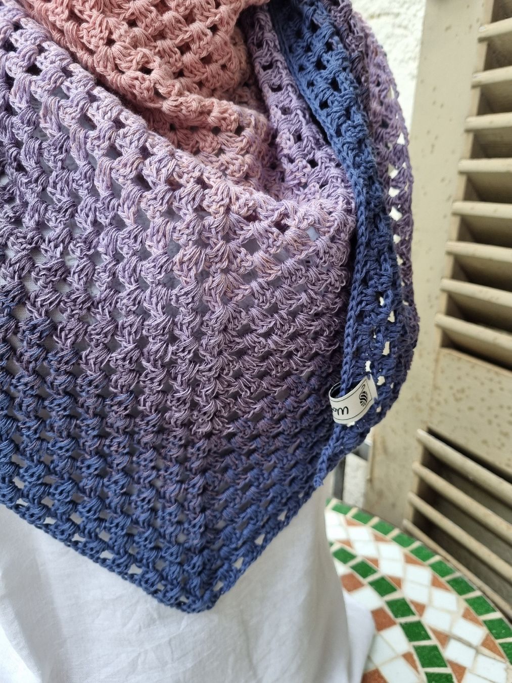 Foulards & écharpes: Dreieckstuch – Neuf (Voir description) à Zürich par LadyVoldekot 4