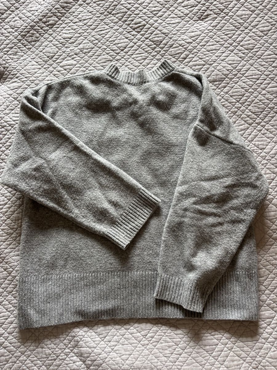 Maglioni & Felpe: Pull-over femme gris – Usato da Lausanne venduto da shabnam.t 2